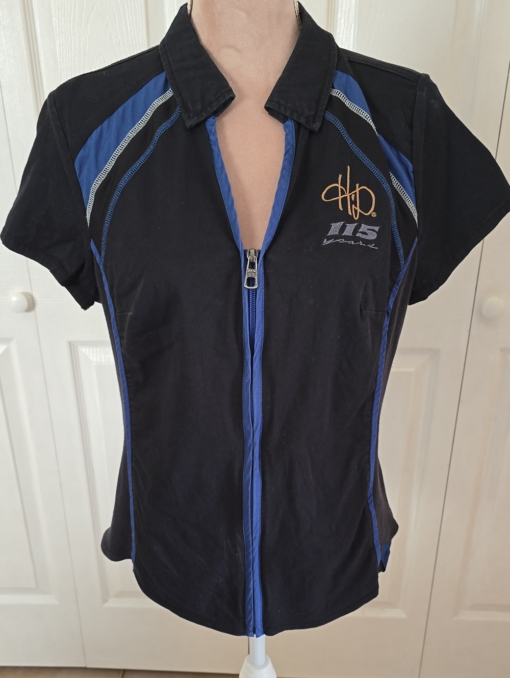 WOMENS size XL Harley-Davidson Black and Blue Zip  with Gold Logo